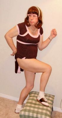 dancer
Keywords: bobby socks saddle shoes