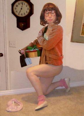 fruit cake
Keywords: bobby socks saddle shoes poodle skirt ankle