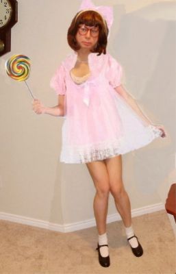 lollipop
Keywords: bobby socks saddle shoes poodle skirt