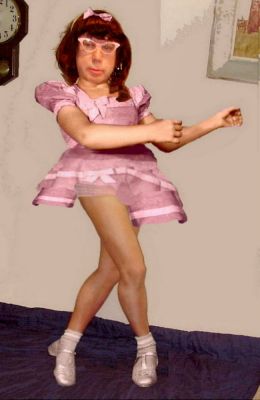 nancy
Keywords: stockings bra cd cotton crossdresser cute effeminate feminine girlie girly heels legs miniskirt knickers panties underwear undies upskirt pretty transvestite