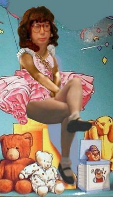 shirley
Keywords: bobby socks saddle shoes poodle skirt ankle